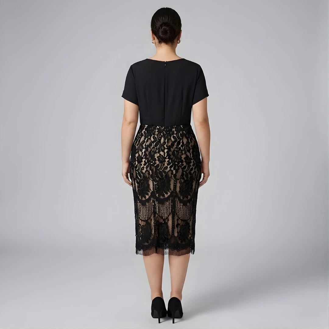 Wyszczuplająca Sukienka Midi Plus Size z Modelującą Koronką