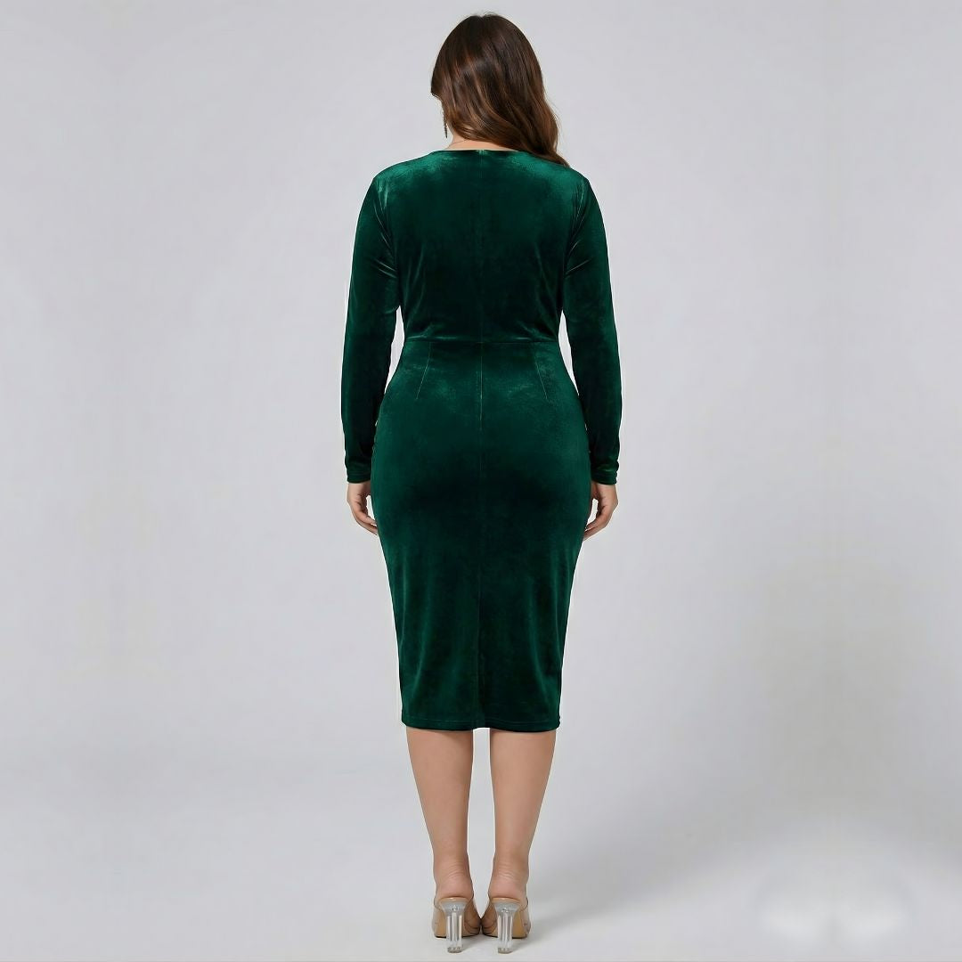 VelvetChic - Welurowa Sukienka Kopertowa. Wyszczuplająca i Maskująca Brzuch (Plus Size)