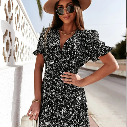 Luna Breeze – lekka letnia sukienka o klasycznym kroju