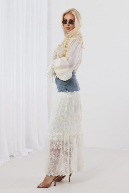 Aurelia – Zjawiskowa spódnica maxi z denimowym wykończeniem i koronką