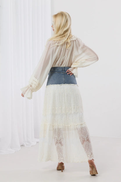 Aurelia – Zjawiskowa spódnica maxi z denimowym wykończeniem i koronką