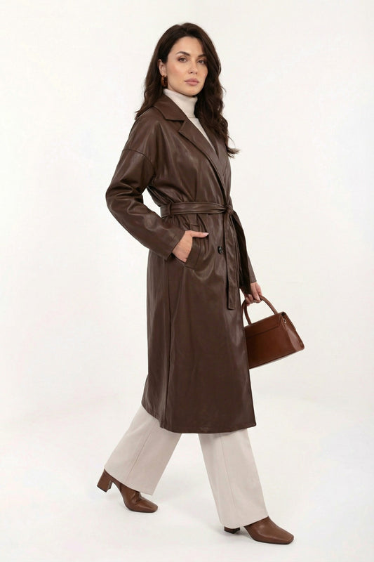 Firenze – Dwurzędowy płaszcz premium z ekoskóry w kolorze ciemnobrązowym
